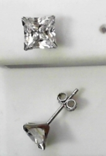 SQUARE W/G C/Z EARRINGS
