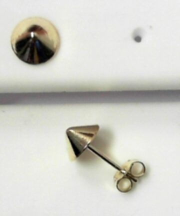 STUD CONE