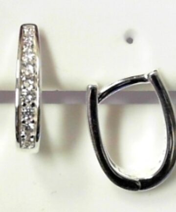 SILVER C/Z HUGGIE OVAL