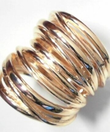 ROSE BROAD LAYERED FANCY DRESS RING