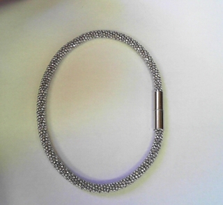 MAGNETIC MESH BRACELET