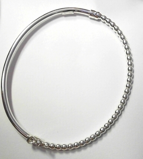 SILVER HINGE BANGLE BEADED TOP