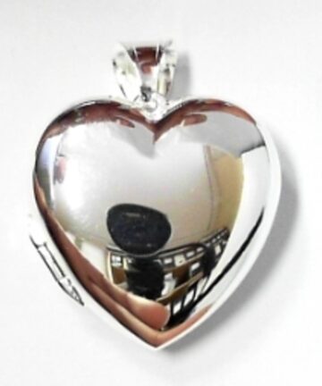 SILVER MEDIUM PUFFY HEART LOCKET