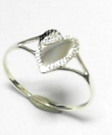 SR-1931 SILVER HEART SIGNET RING