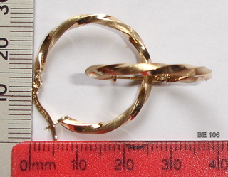 BE--106 925 + 5% GOLD TWISTED HOOP