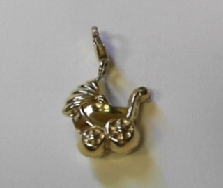 BP---42 925 + 5% GOLD PRAM CHARM