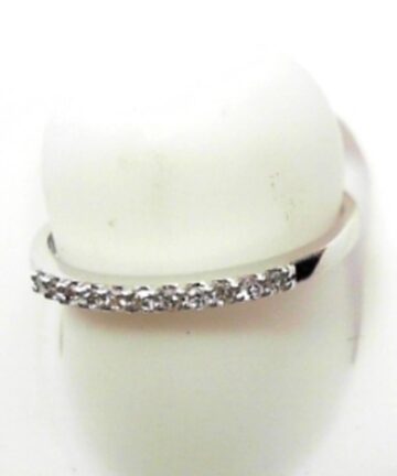 RI-3258 9CT WHIT GOLD DIAMOND RING