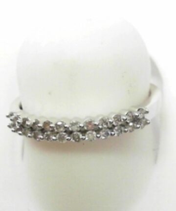 RI-3259 9CT WHITE GOLD DIAMOND RING