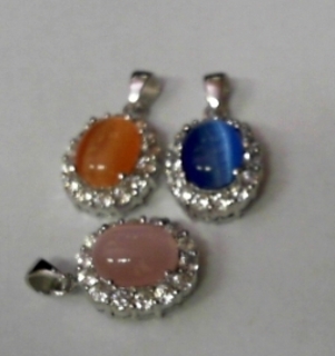 SS--26P CAT EYE SET IN DIANA SHAPE PENDANT